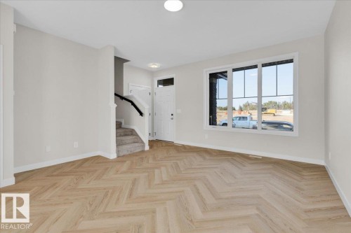2127 Crossbill Lane, Edmonton, AB - Indoor Photo Showing Other Room