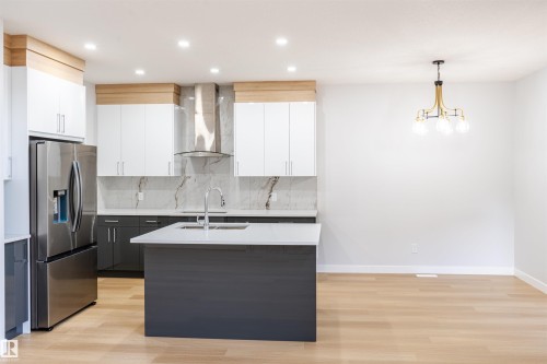 24 Norwyck Way, Spruce Grove, AB - Indoor Photo Showing Kitchen With Upgraded Kitchen