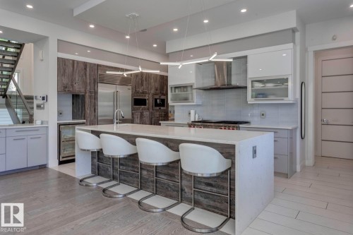 14643 92A Avenue, Edmonton, AB - Indoor Photo Showing Kitchen With Upgraded Kitchen