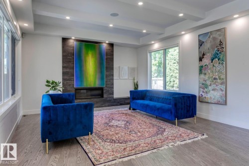 14643 92A Avenue, Edmonton, AB - Indoor Photo Showing Other Room