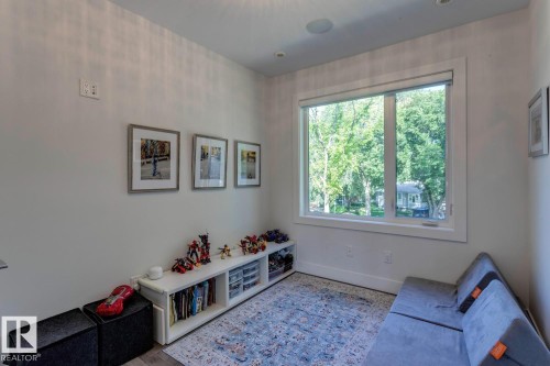 14643 92A Avenue, Edmonton, AB - Indoor