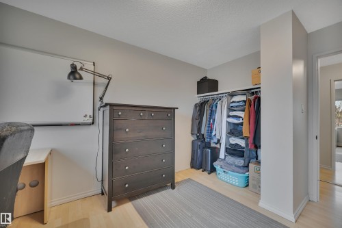 203 11430 40 Avenue, Edmonton, AB - Indoor