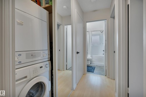 203 11430 40 Avenue, Edmonton, AB - Indoor Photo Showing Laundry Room
