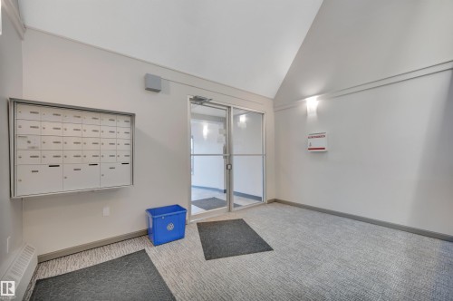 203 11430 40 Avenue, Edmonton, AB - Indoor Photo Showing Other Room