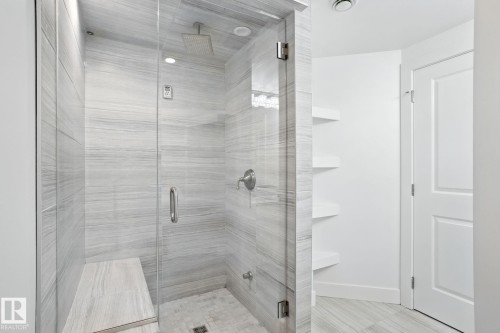 971 Summerside Link, Edmonton, AB - Indoor Photo Showing Bathroom