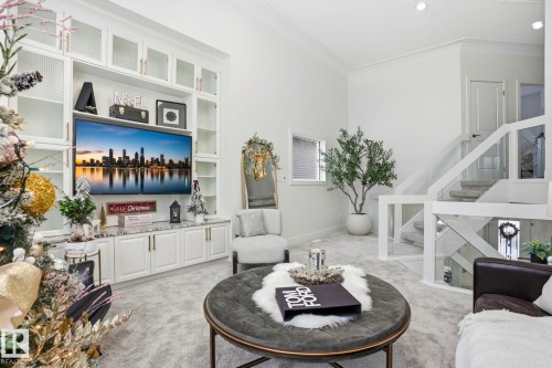 971 Summerside Link, Edmonton, AB - Indoor Photo Showing Living Room