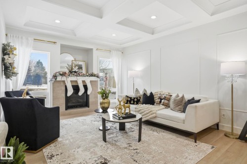 971 Summerside Link, Edmonton, AB - Indoor Photo Showing Living Room