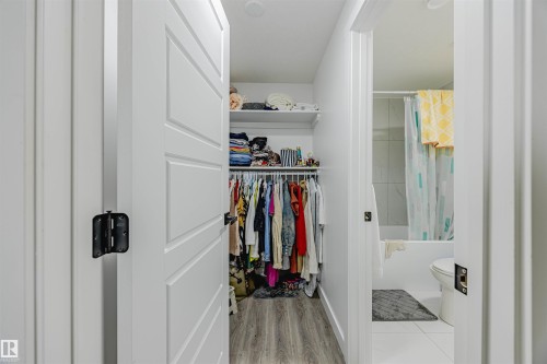 9007 181 Avenue, Edmonton, AB - Indoor With Storage