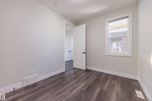 9007 181 Avenue, Edmonton, AB - Indoor Photo Showing Other Room