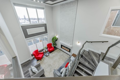 9007 181 Avenue, Edmonton, AB - Indoor Photo Showing Other Room