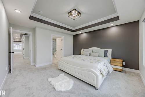 9007 181 Avenue, Edmonton, AB - Indoor Photo Showing Bedroom