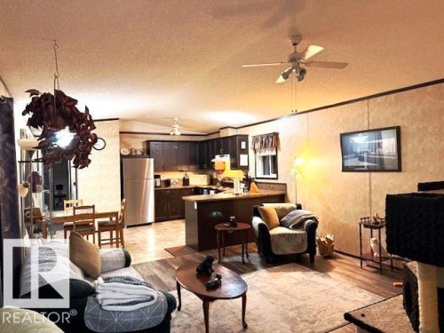 140 Willow Park Estates, Leduc, AB - Indoor Photo Showing Living Room