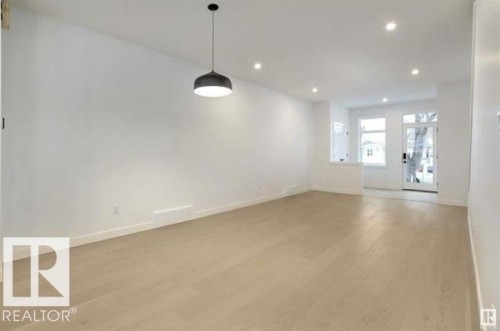 11016 132 Street, Edmonton, AB - Indoor Photo Showing Other Room