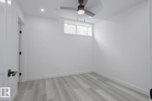 11016 132 Street, Edmonton, AB - Indoor Photo Showing Other Room