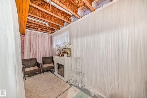 246 Hawks Ridge Boulevard, Edmonton, AB - Indoor