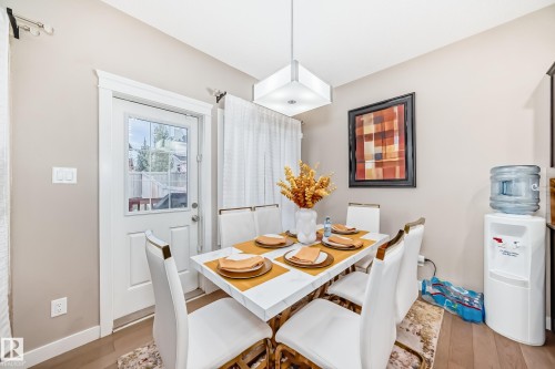 246 Hawks Ridge Boulevard, Edmonton, AB - Indoor Photo Showing Dining Room