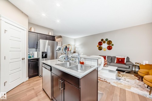 246 Hawks Ridge Boulevard, Edmonton, AB - Indoor Photo Showing Kitchen With Stainless Steel Kitchen With Double Sink