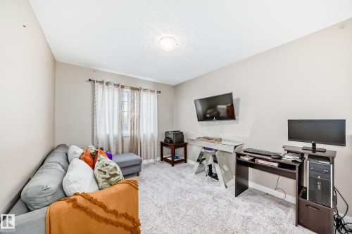 246 Hawks Ridge Boulevard, Edmonton, AB - Indoor