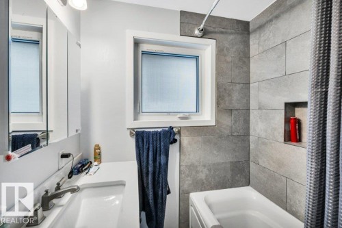 8942 155 Street, Edmonton, AB - Indoor Photo Showing Bathroom