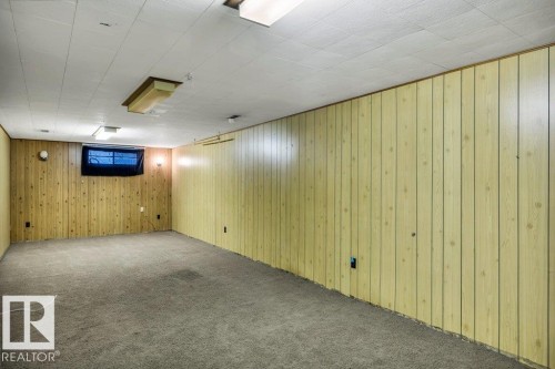 8942 155 Street, Edmonton, AB - Indoor