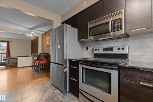 3511 43 Avenue, Edmonton, AB - Indoor Photo Showing Kitchen With Stainless Steel Kitchen