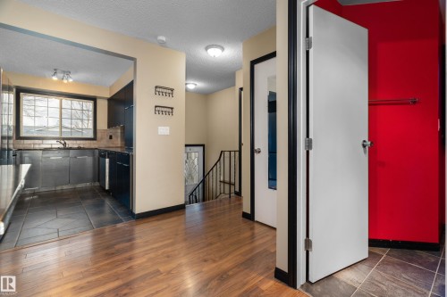 3511 43 Avenue, Edmonton, AB - Indoor Photo Showing Other Room