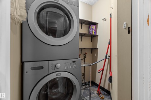 3511 43 Avenue, Edmonton, AB - Indoor Photo Showing Laundry Room