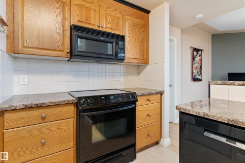408 9020 Jasper Avenue, Edmonton, AB - Indoor Photo Showing Kitchen