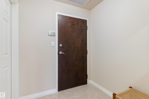 408 9020 Jasper Avenue, Edmonton, AB - Indoor Photo Showing Other Room