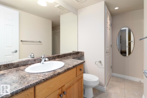 408 9020 Jasper Avenue, Edmonton, AB - Indoor Photo Showing Bathroom