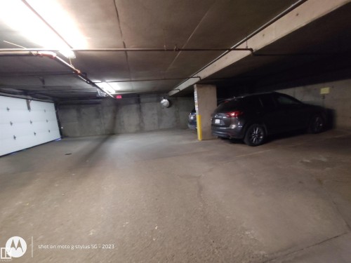 809 11211 85 Street, Edmonton, AB - Indoor Photo Showing Garage
