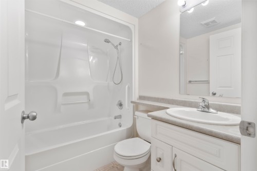 202 4004 47 Street, Drayton Valley, AB - Indoor Photo Showing Bathroom