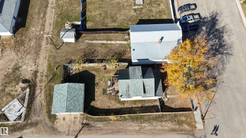 3514 Main Street, Mallaig, AB - Outdoor