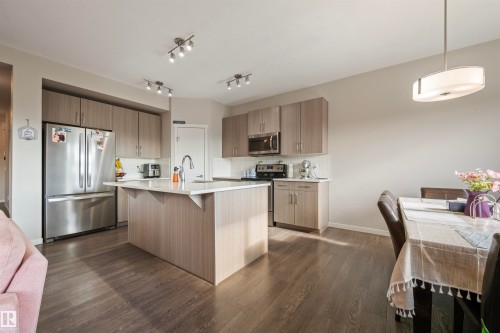 9864 222 Street, Edmonton, AB - Indoor