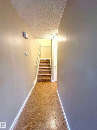 170 Londonderry Square Square, Edmonton, AB - Indoor Photo Showing Other Room