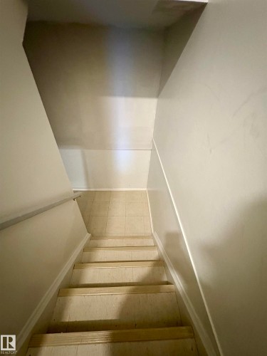 170 Londonderry Square Square, Edmonton, AB - Indoor Photo Showing Other Room