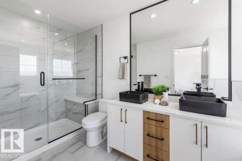 9824 106 Avenue, Morinville, AB - Indoor Photo Showing Bathroom