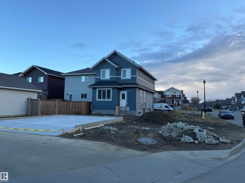 9824 106 Avenue, Morinville, AB - Outdoor