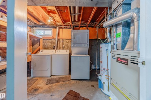 2551 135 Avenue, Edmonton, AB - Indoor Photo Showing Laundry Room