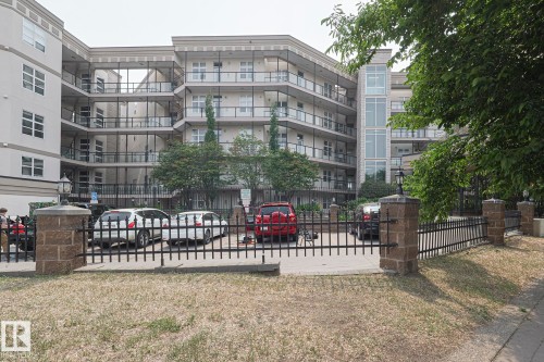 113 9507 101 Avenue, Edmonton, AB - Outdoor