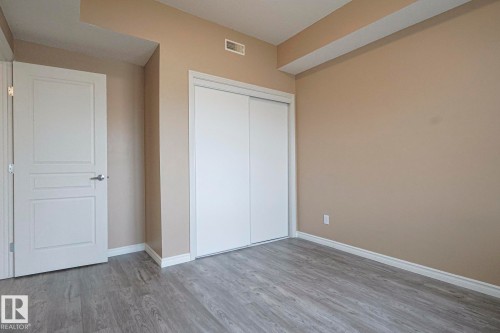 113 9507 101 Avenue, Edmonton, AB - Indoor Photo Showing Other Room