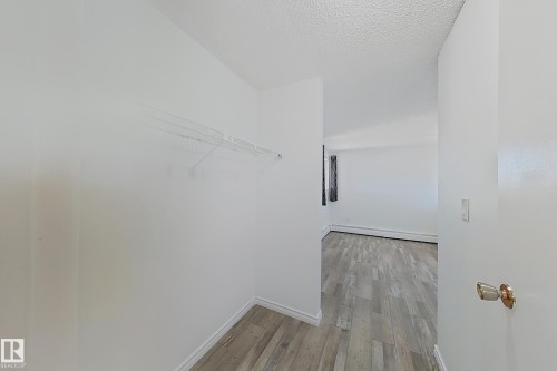 309 1624 48 Street, Edmonton, AB - Indoor