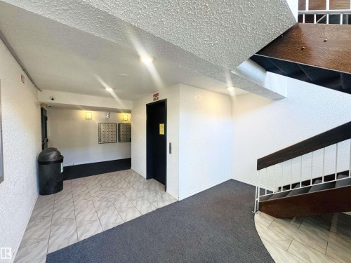 309 1624 48 Street, Edmonton, AB - Indoor Photo Showing Other Room
