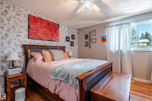 11007 172 Avenue, Edmonton, AB - Indoor Photo Showing Bedroom