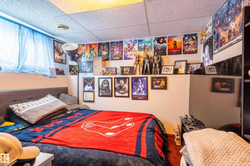 11007 172 Avenue, Edmonton, AB - Indoor Photo Showing Bedroom