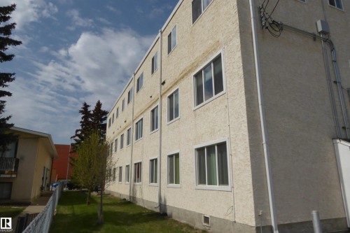 4 10035 155 Street, Edmonton, AB - Outdoor