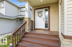 Doorway to property - 