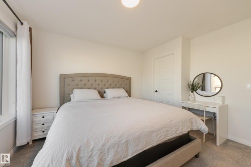 5031 Kinney Link Link, Edmonton, AB - Indoor Photo Showing Bedroom