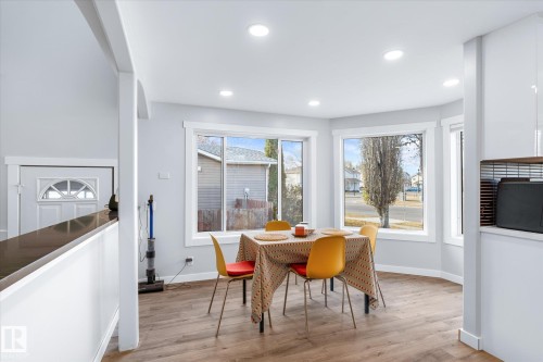 67 Arlington Drive, St. Albert, AB - Indoor Photo Showing Dining Room