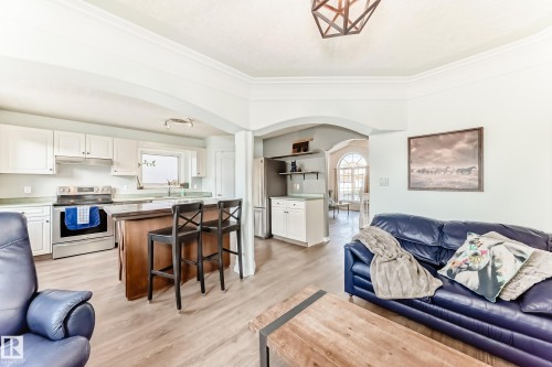 1619 Welbourn Cove Nw, Edmonton, AB - Indoor